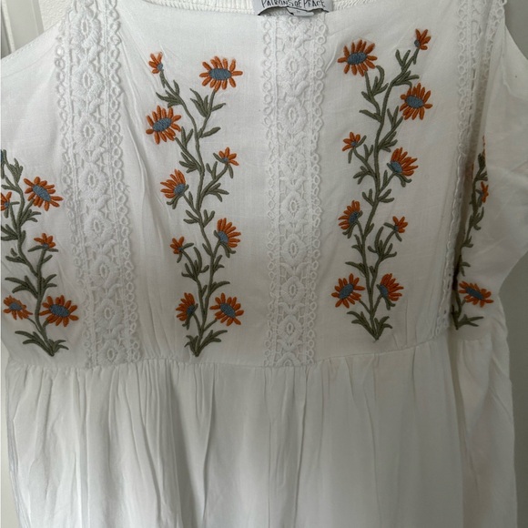 Patrons of peace white linen dress with embroidery Large - Picture 3 of 4